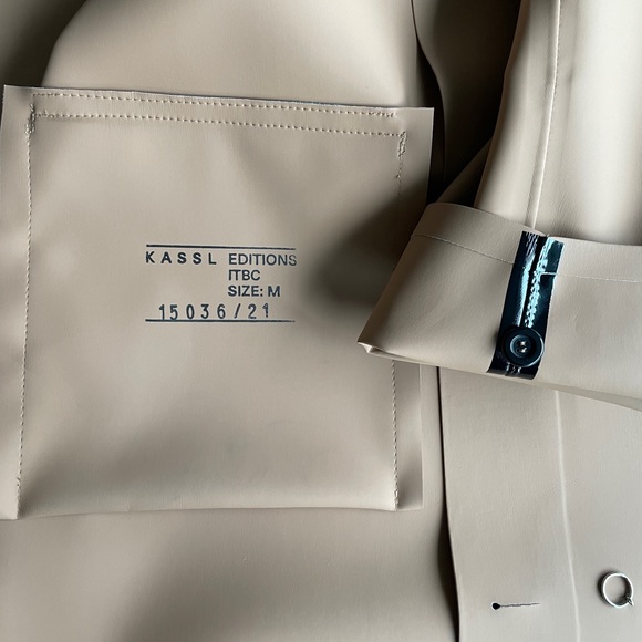 KASSL Editions Original Tech Coat tawny M - Picture 8 of 16